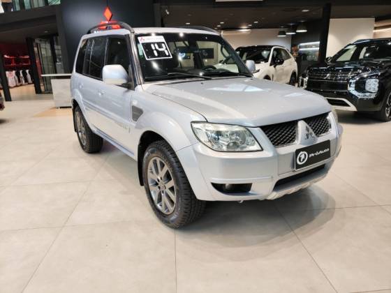MITSUBISHI PAJERO TR4 2.0 4X2 16V 140CV FLEX 4P AUTOMÁTICO MITSUBISHI PAJERO TR4 2.0 4X2 16V 140CV FLEX 4P AUTOMÁTICO